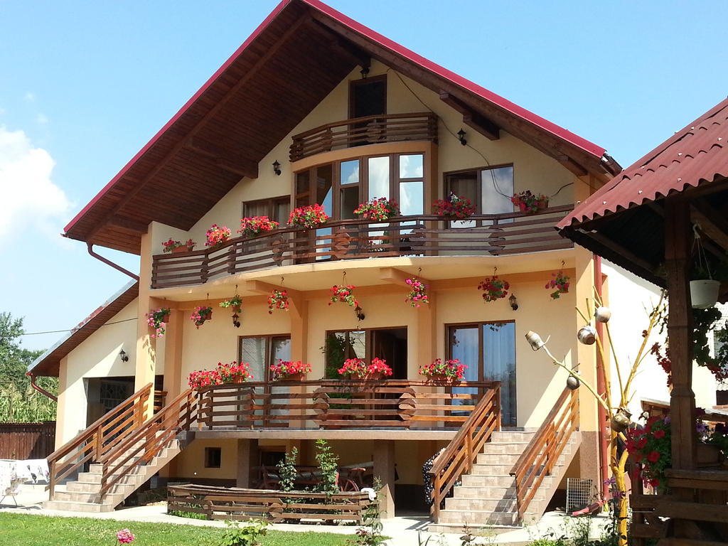 Pensiunea Maramures ออคนาชูกาแต็ก ภายนอก รูปภาพ
